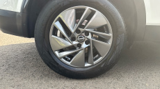 Nissan Qashqai 1.3 DiG-T MH Acenta Premium 5dr Petrol Hatchback